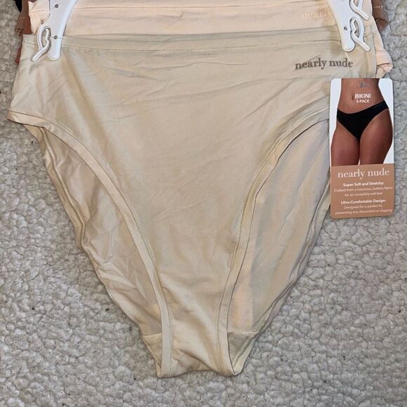 Nearly Nude Small Bikini Underwear Set of 5 Pairs Light Tan and Pink Womens NWT - Picture 2 of 7